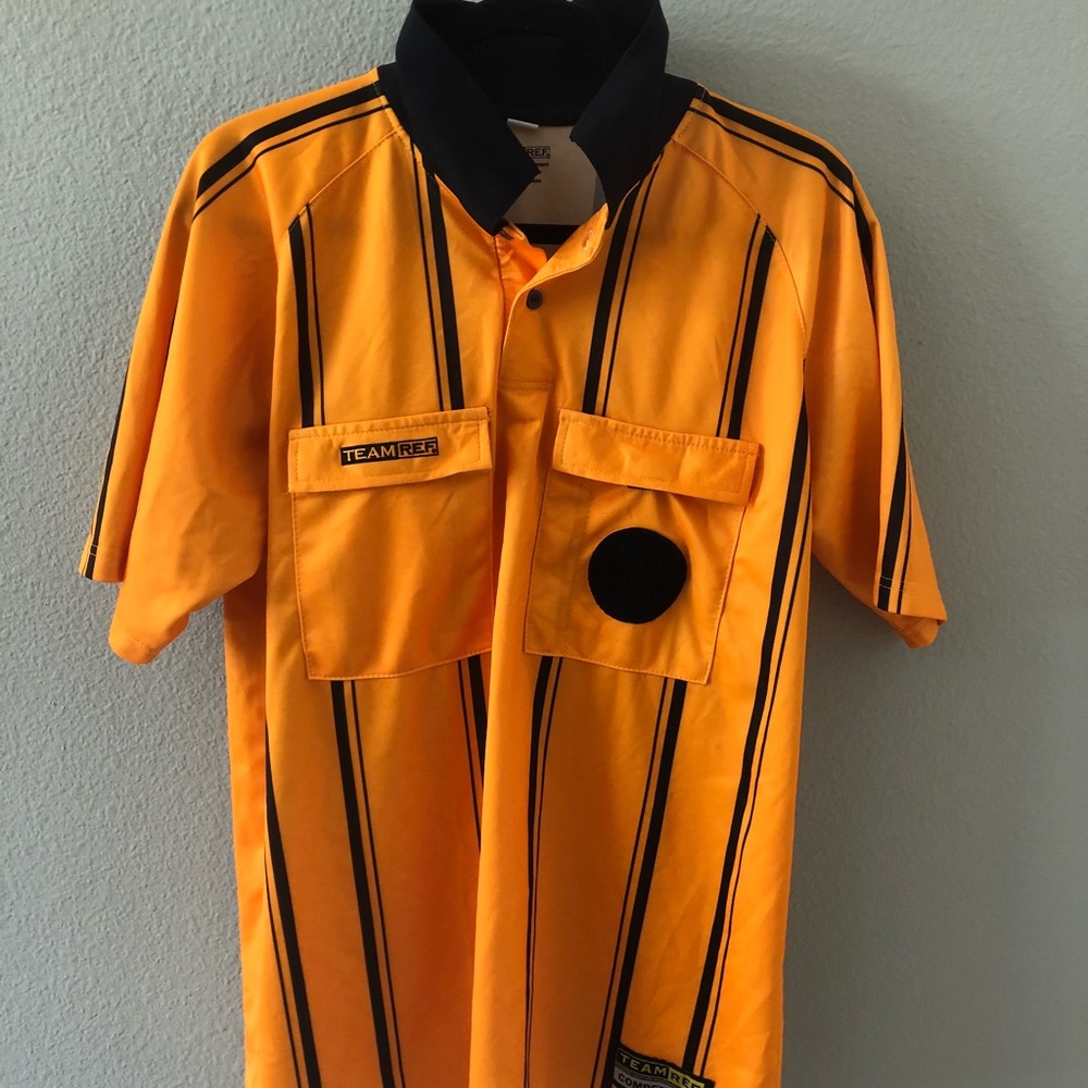 NWOT men’s L referee jersey- used in AYSO